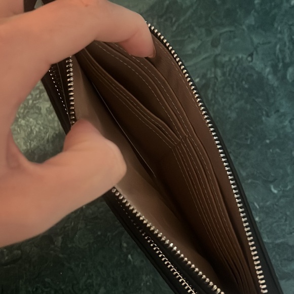 Coach CF447 Contrast Leather Double Zip Wristlet Clutch Chalk Black - Picture 4 of 6